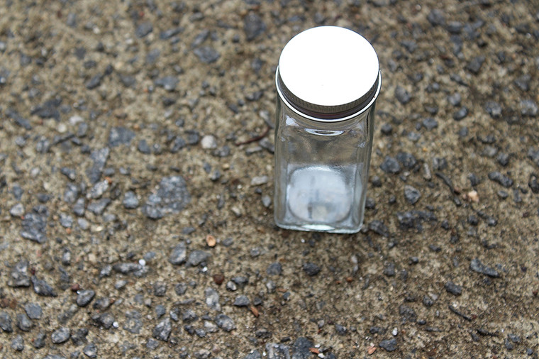 Clear Glass Cube Shape Sprinkle Spice Bottle- 4oz Capacity