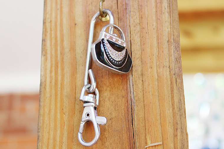 Purse- Black/Silver/Stones Key Chain