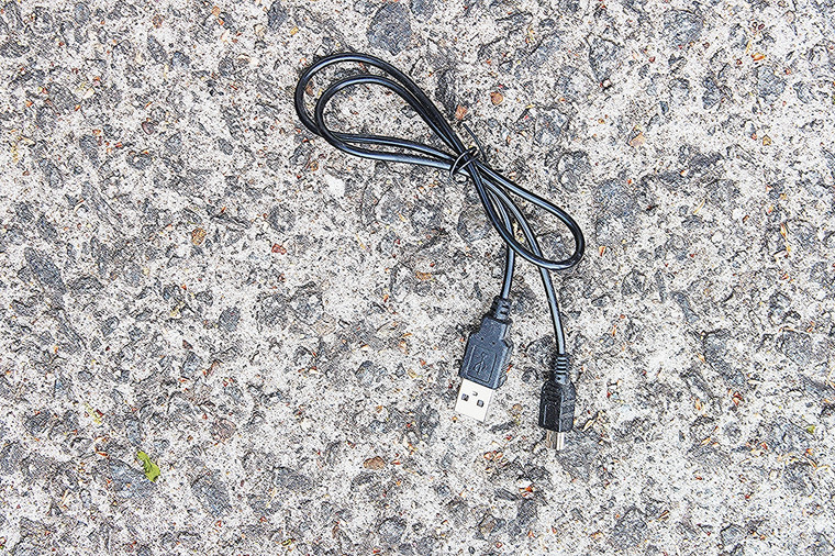 Hi-Speed Male Dual 2.0 USB Cable 24"