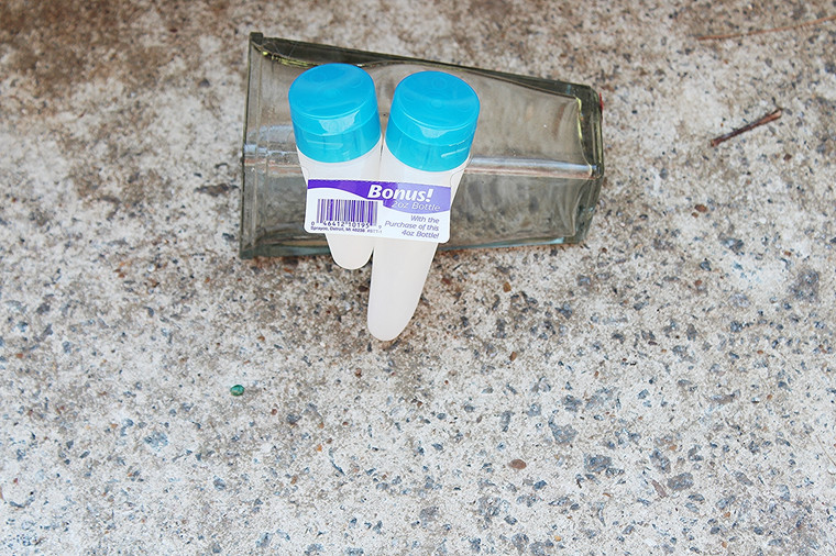 4OZ & 4OZ Plastic Storage Bottles- Blue Cap
