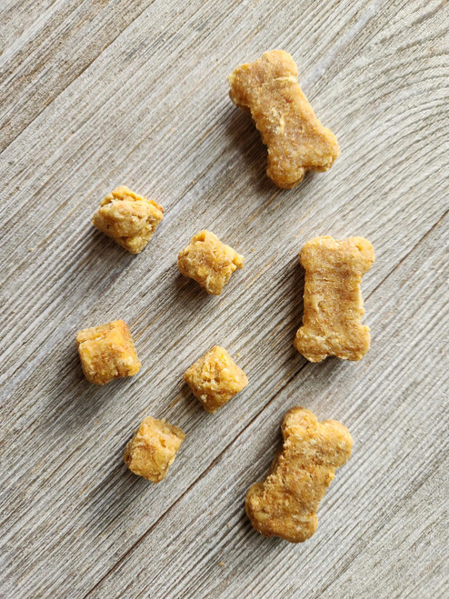 Chicken Cheesey Pleazie original small bones and mini-bite cuts.
