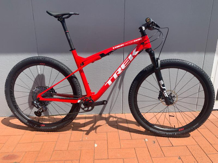 trek supercaliber red