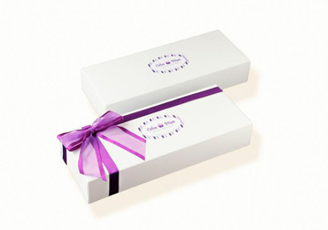 Spider-man cake bites can now ship in our cake bite gift box with an insert that securely holds your gift while shipping.