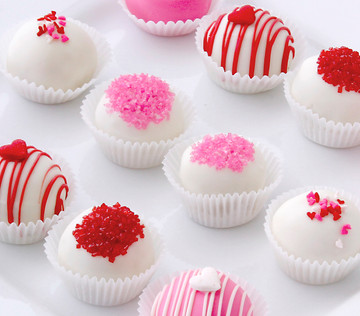 Valentine's Day cake balls