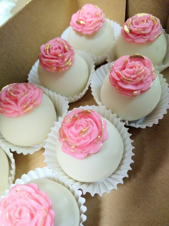Just like our popular Mother's Day Cake Balls but on a stick! 