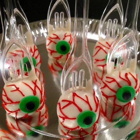 1 dozen Halloween Eyeball Cake Pops