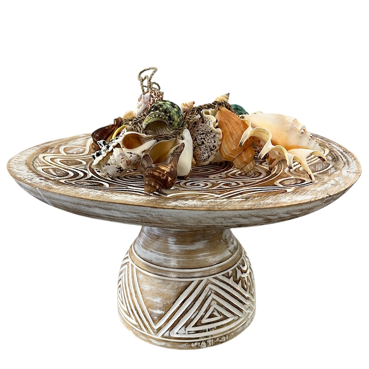 Shell garland 5029b 90cm in length displayed in our wooden bowl sold seperately  SKU51252  Can also be hung on the wall