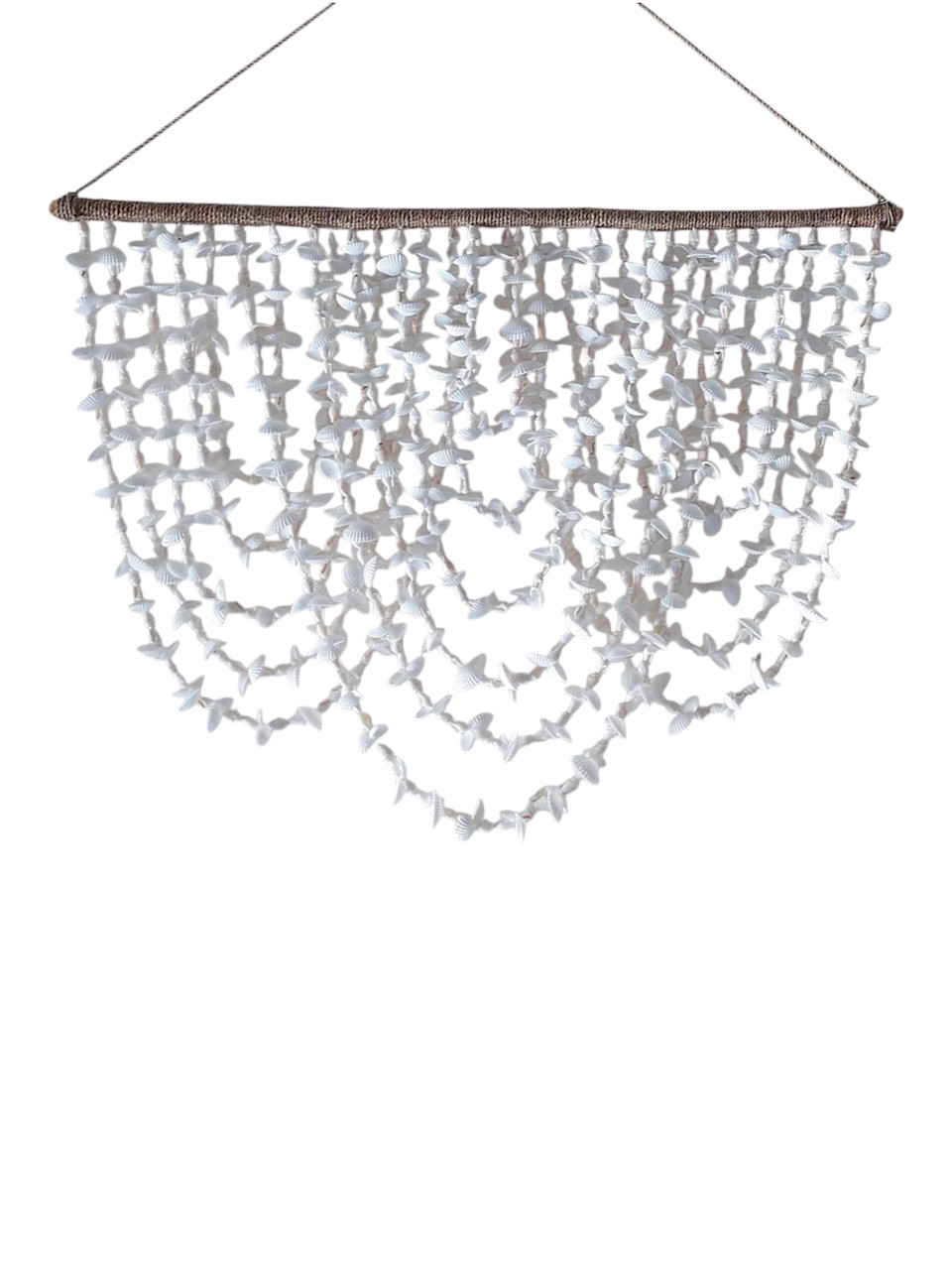 White Shell Wave Wall Hanging: 50x35cm beach-inspired BOHO decor featuring a handcrafted seashell design, adding coastal elegance and texture to interior spaces.