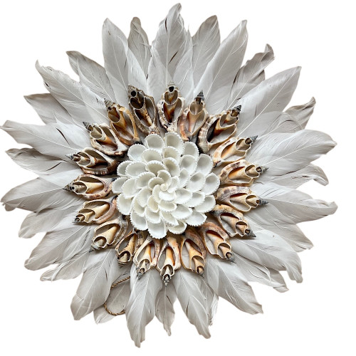 Boho Wall Hanging Juju  Wall Hanging Coastal Wall Art Decor 
shell & feather sun.  Diameter 24cm is taken from end of the feathers. 
Medium size