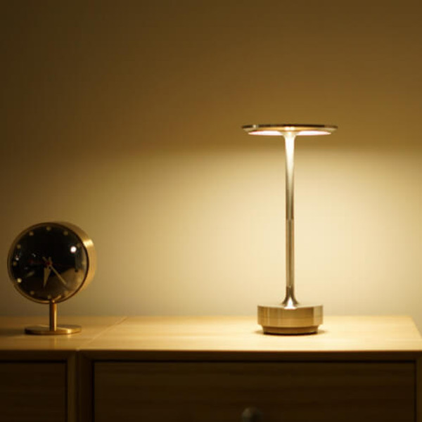 Portable Cordless Metal Table Lamp zaxx