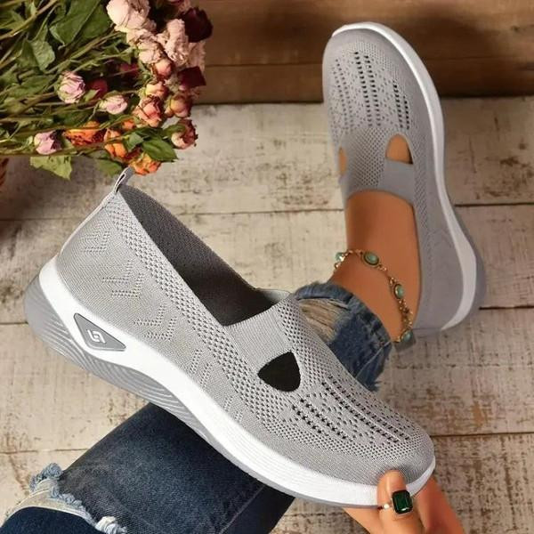 Lightweight Slip-On Orthopaedic Shoes for Women Lightweight Slip-On Orthopaedic Shoes for Women zaxx