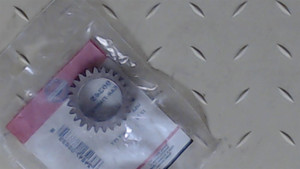 Genuine OEM Briggs & Stratton GEAR-TIMING Part# 790345