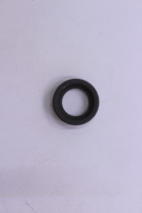 Genuine Tecumseh   RETAINER  Part# 33843