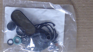 Genuine OEM Hydro-Gear KIT SEAL  Part# 71945
