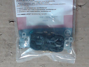 Genuine Briggs & Stratton OUTLET-120V 20A Part Number 68759GS