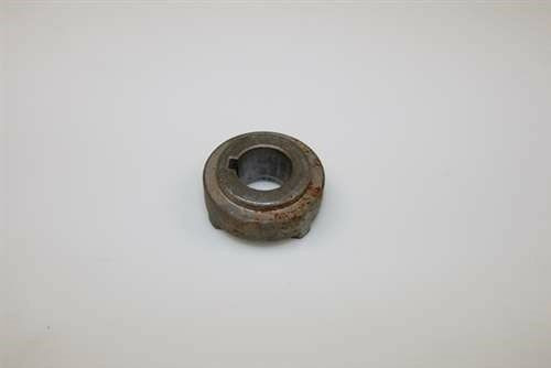 Genuine OEM Ariens Lawn Mower Hub-Retainer 01582100