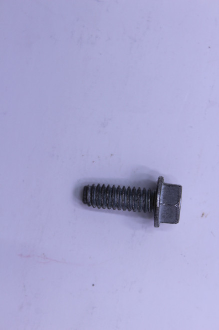 Genuine Tecumseh   SCREW  Part# 650844