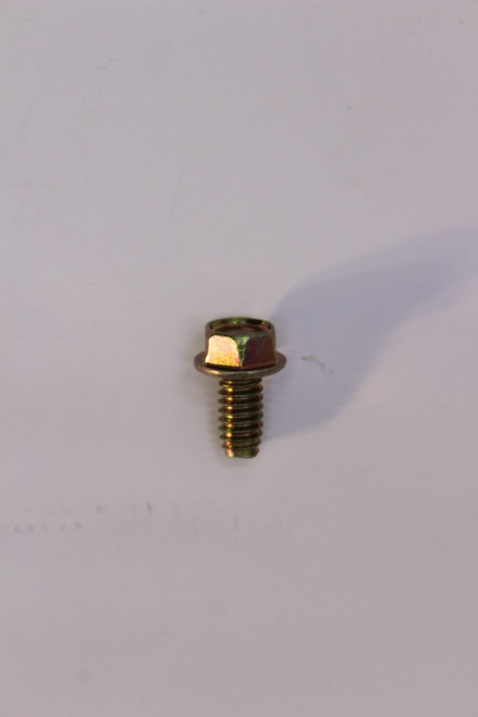 Genuine Tecumseh   SCREW  Part# 650737