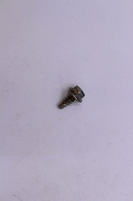 Genuine Tecumseh   SCREW  Part# 650578