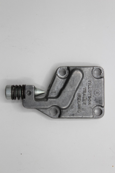 Genuine Tecumseh   COVER  Part# 632909