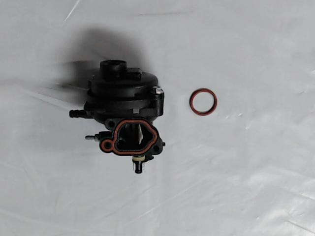 Genuine Briggs & Stratton CARBURETOR Part Number 596582