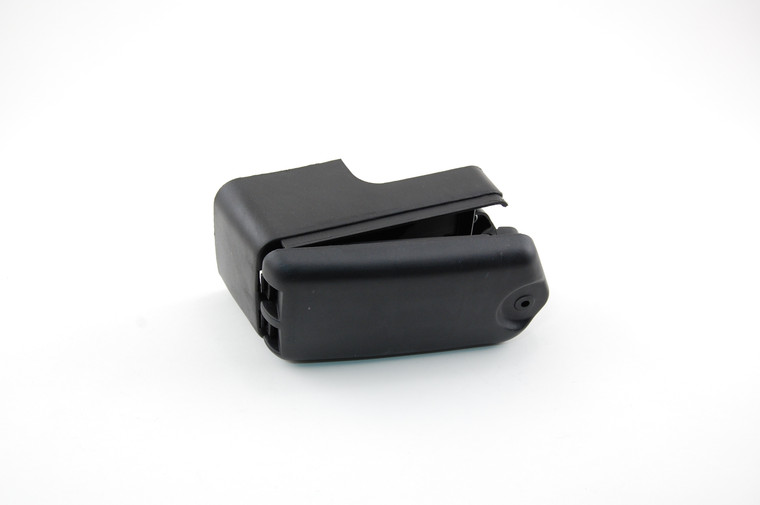 Genuine MTD  Part AIR CLEANER HOUSING 951-10882