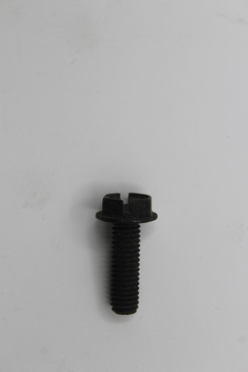 Genuine Tecumseh   SCREW  Part# 650930