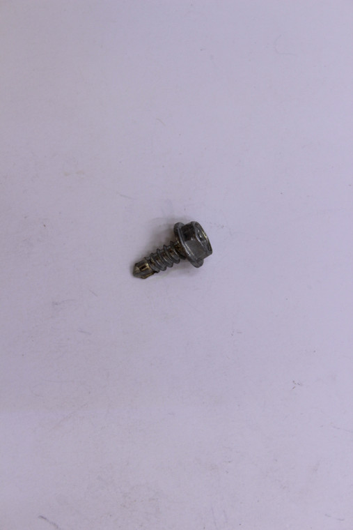 Genuine Tecumseh   SCREW  Part# 650701
