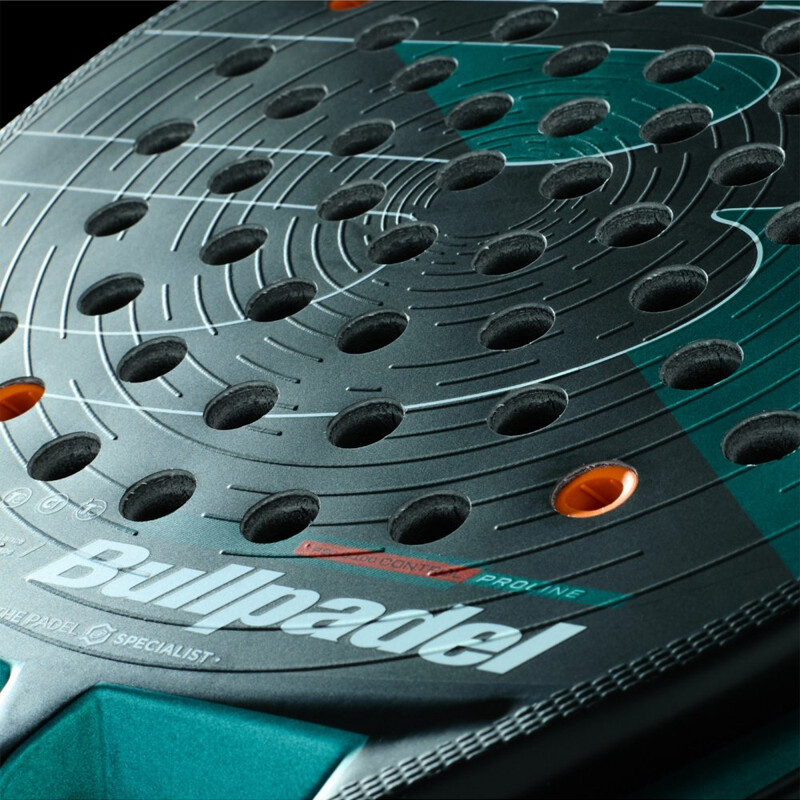 Bullpadel Hack 04 Hybrid (2025)