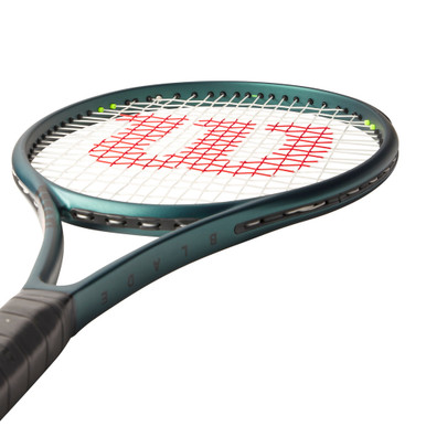 Wilson Blade 100L V9 | Fromuth Racquet Sports