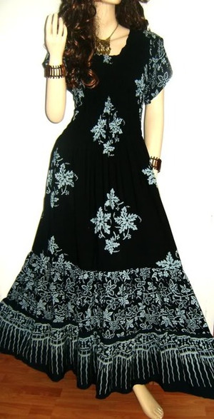 3-TIER Black Batik Maxi Dress - Freesize