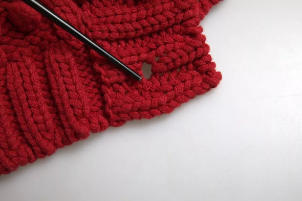 Dolce & Gabbana Red Wool Knit Button Down Cardigan Sweater Dolce & Gabbana Red Wool Knit Button Down Cardigan Sweater