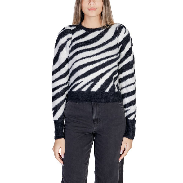 Black Nylon Sweater Black Nylon Sweater
