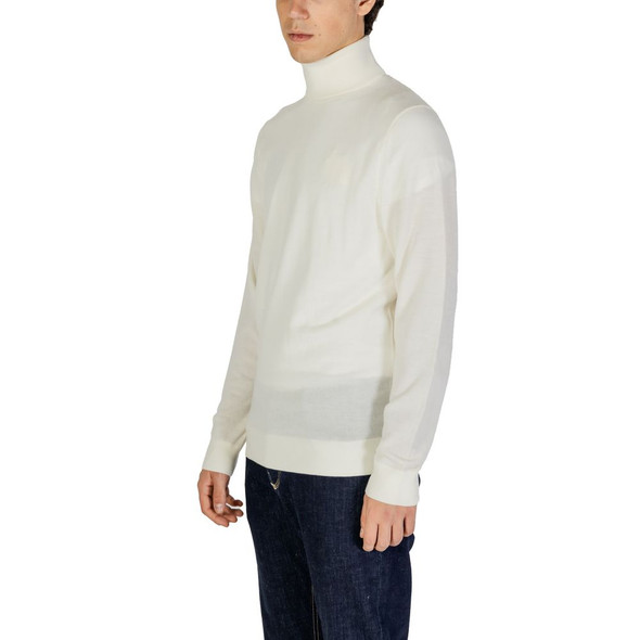 Cream Wool Turtleneck Cream Wool Turtleneck