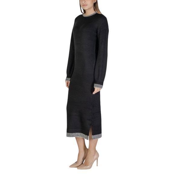 Black Polyester Midi Black Polyester Midi