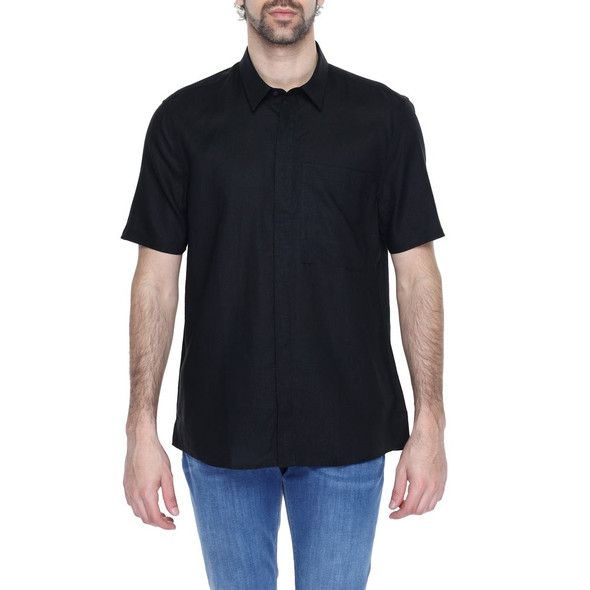 Black Linen Shortsleeve Black Linen Shortsleeve