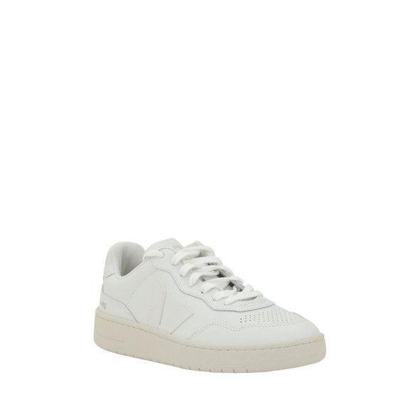 Veja V-90 Sneakers Veja V-90 Sneakers