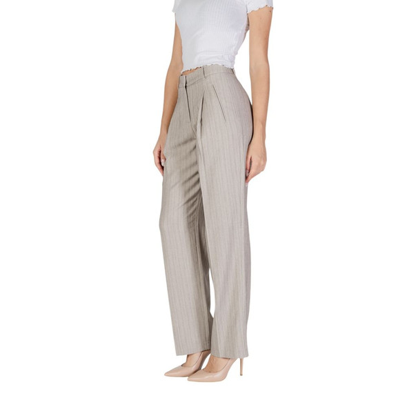 Vero Moda Gray Polyester Pant VE15677000137RO Vero Moda Gray Polyester Pant VE15677000137RO