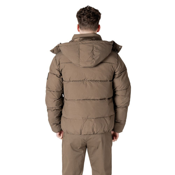 Calvin Klein Jeans Gray Polyamide Jackets & Coat CA14580600147RO Calvin Klein Jeans Gray Polyamide Jackets & Coat CA14580600147RO