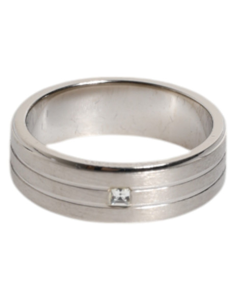 Silver Tone Brass Clear Crystal DG Logo Ring Silver Tone Brass Clear Crystal DG Logo Ring