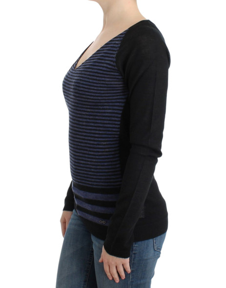 Black striped V-neck sweater SIG12050 Black striped V-neck sweater SIG12050
