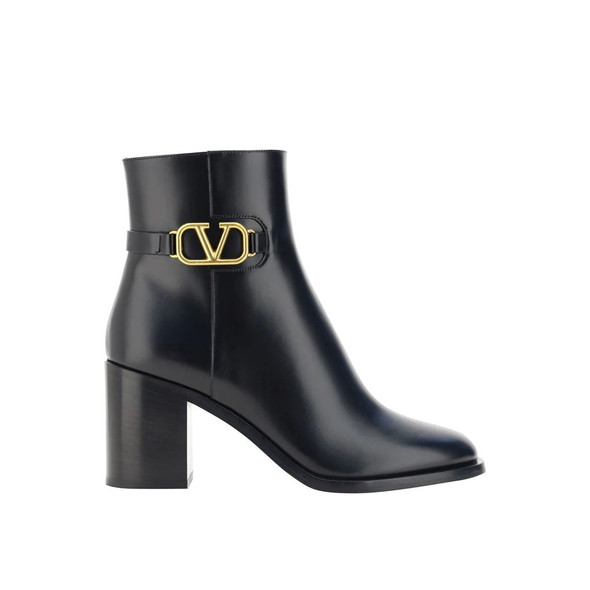 Valentino Garavani VLogo Leather Ankle Boots Valentino Garavani VLogo Leather Ankle Boots