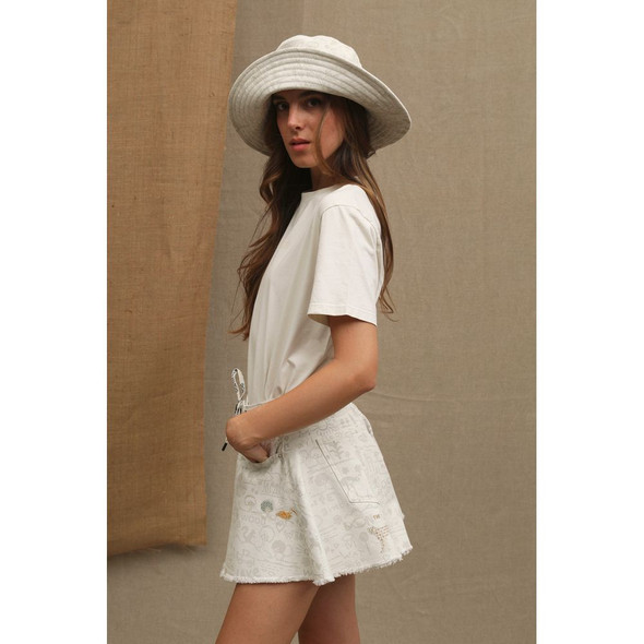 White Cotton Women T-Shirt DO-6911 White Cotton Women T-Shirt DO-6911