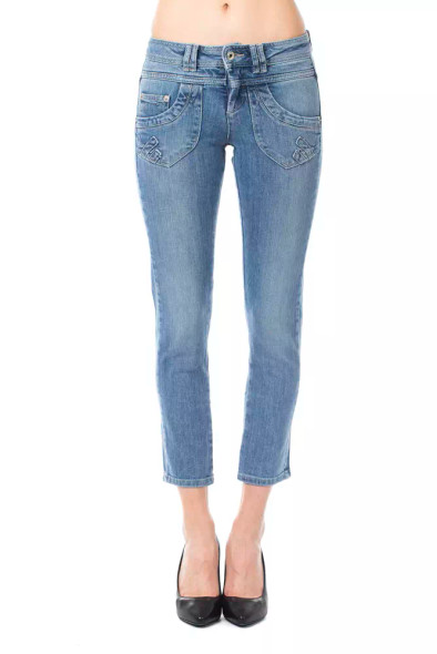 Light Blue Cotton Women Capri Jean Light Blue Cotton Women Capri Jean