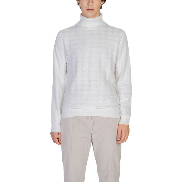 White Cotton Turtleneck White Cotton Turtleneck