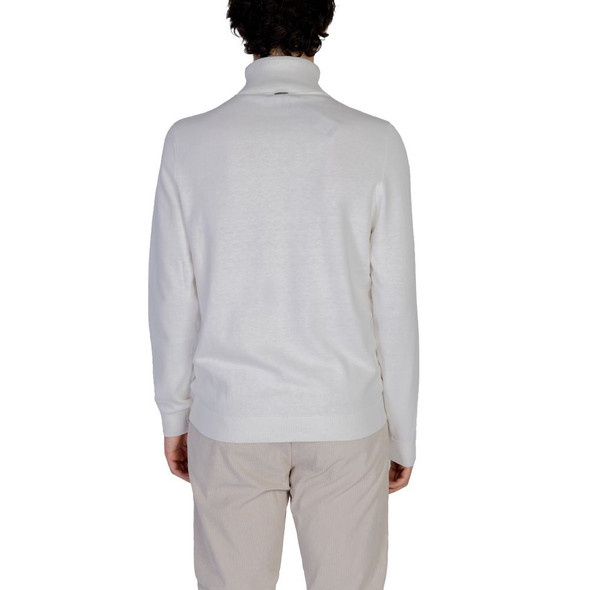White Cotton Turtleneck White Cotton Turtleneck