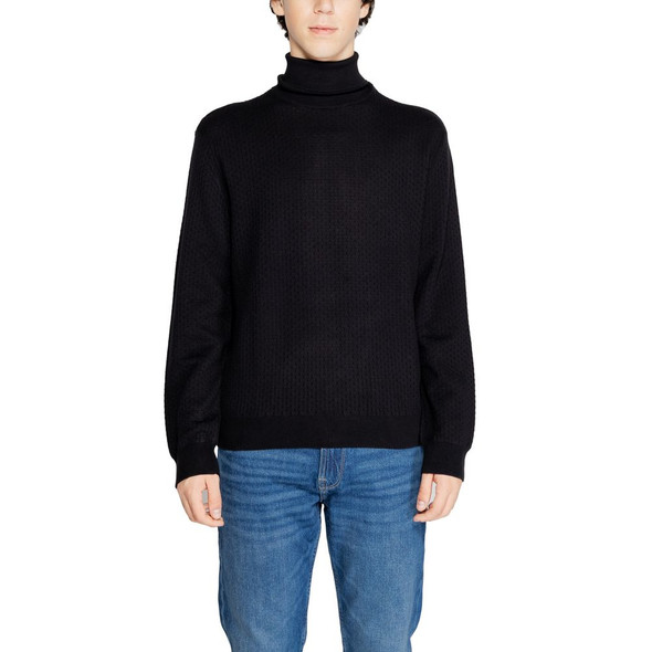Black Cotton Turtleneck Black Cotton Turtleneck