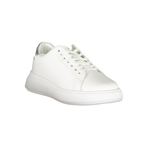 Chic White Sneakers with Contrast Details Chic White Sneakers with Contrast Details