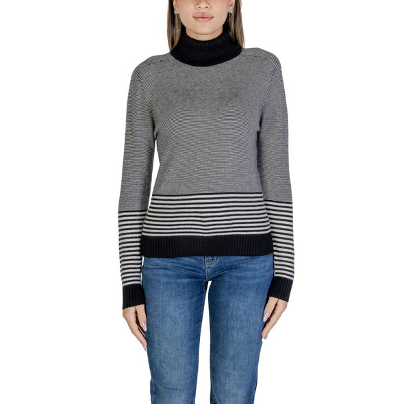 Black And White Viscose Turtleneck Black And White Viscose Turtleneck