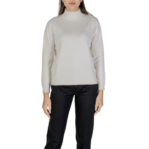 Cream Polyester Sweater Cream Polyester Sweater